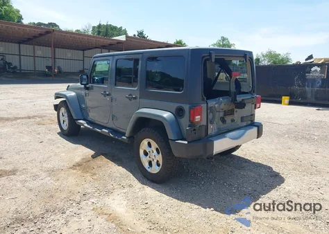 2014 Jeep Wrangler Unlimited Sahara из США, поврежденный, VIN 1C4BJWEG5EL326980